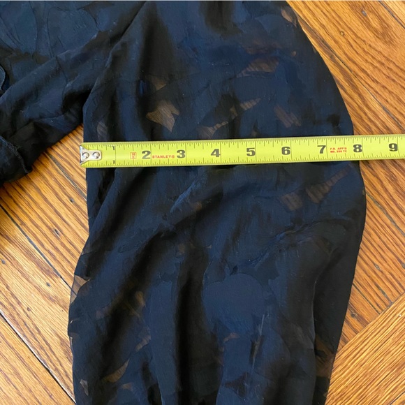 & other stories voluminous puff sleeve tiered midi dress - Picture 6 of 10